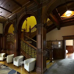 Отель B+B Edinburgh